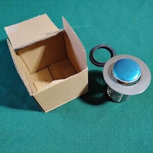 NWOT- Pop-Up Sink Stopper